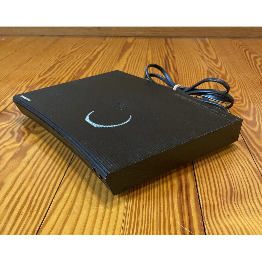 Samsung BD-JM57 Blu Ray DVD Player Curve WiFi Netflix Streaming - NO REMOTE!